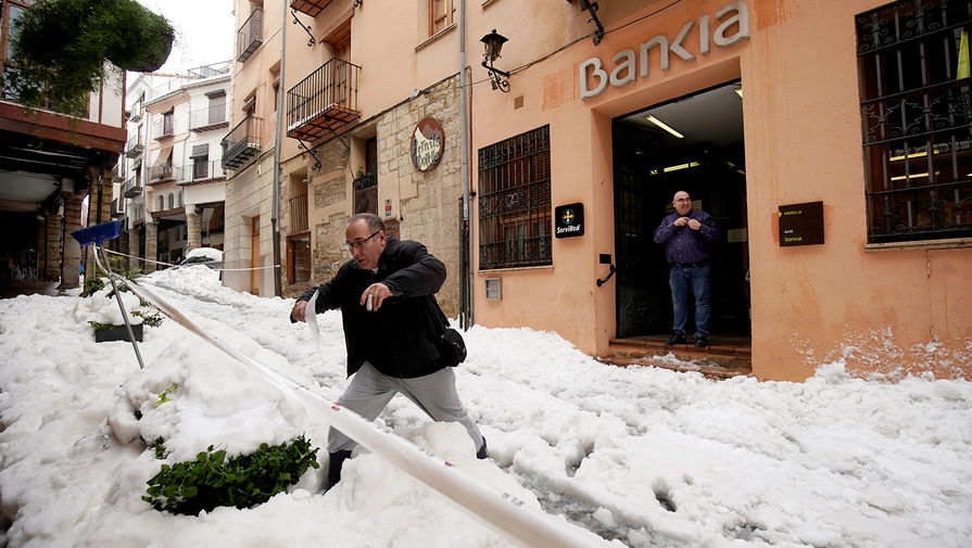 Снег в Испании