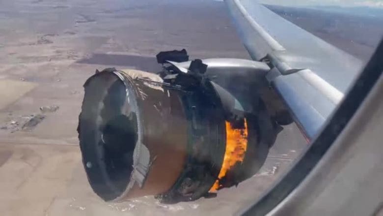 загоревшийся двигатель самолета мог стать причиной катастрофы